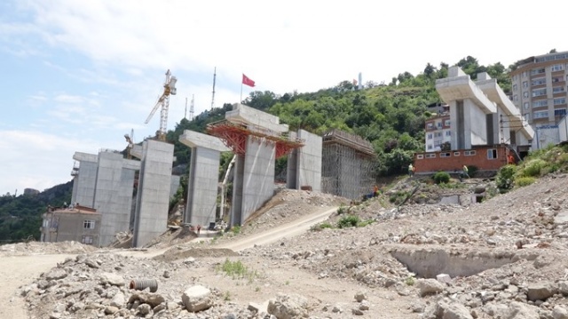 Trabzon'da 28 km'lik yola 28 kavşak, 17 tünel 24 köprü! 5