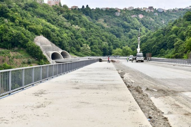 Trabzon'da 28 km'lik yola 28 kavşak, 17 tünel 24 köprü! 2