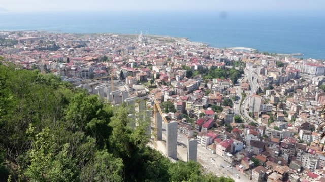 Trabzon'da 28 km'lik yola 28 kavşak, 17 tünel 24 köprü! 14