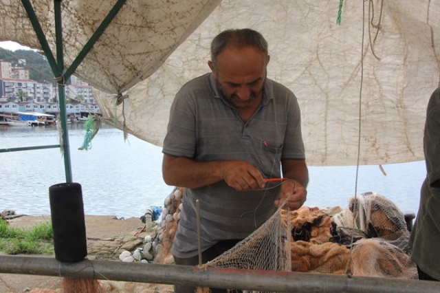 Karadenizli balıkçılar av yasaklarının kalkmasını bekliyor 13