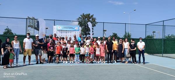 Trabzon'da tenis turnuvası nefes kesti 2