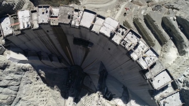 Türkiye'nin en yüksek barajının inşaatı tamamlandı. 5