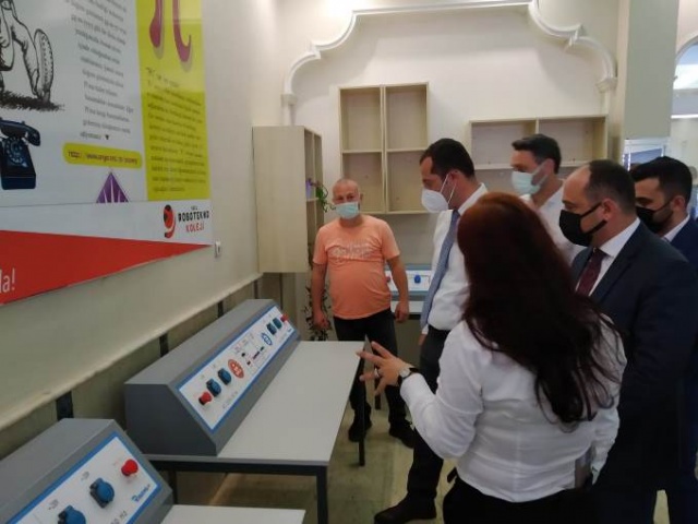 Trabzon'un ilki Robotekno Koleji açılışını yaptı 25