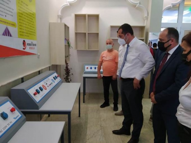 Trabzon'un ilki Robotekno Koleji açılışını yaptı 28