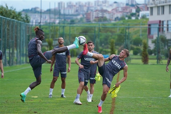 Trabzonspor'da Galatasaray maçı hazırlıklarına ara verildi. 5 eylül 2021 10