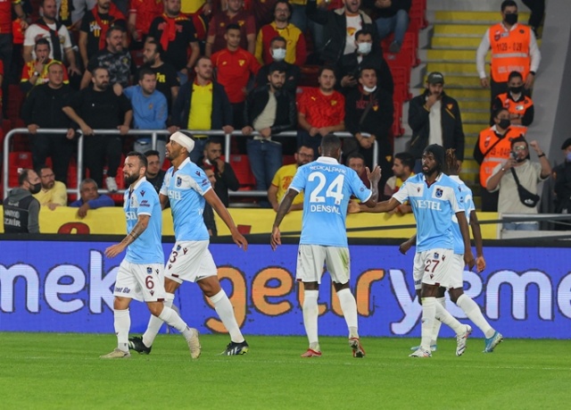 Göztepe Trabzonspor maçından kareler 25