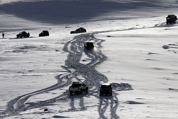 Gümüşhane'de off-road tutkunlarının karla mücadelesi. 7