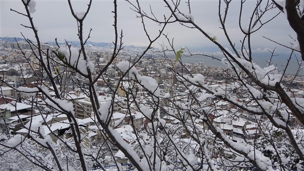 Trabzon'da kar sonrası zorluklar ve güzellikler böyle görüntülendi 11