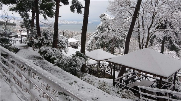 Trabzon'da kar sonrası zorluklar ve güzellikler böyle görüntülendi 10