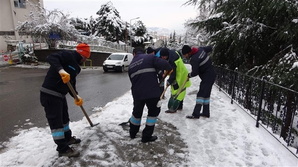 Trabzon'da kar sonrası zorluklar ve güzellikler böyle görüntülendi 9