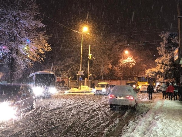 Trabzon'da kar sonrası zorluklar ve güzellikler böyle görüntülendi 18