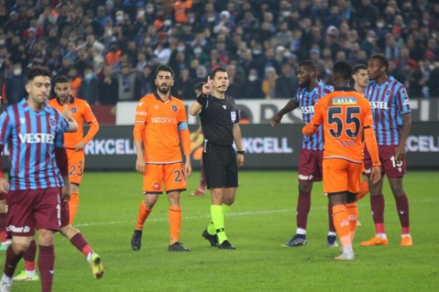 Erman Özgür'den Trabzonspor Başakşehir maçı yorumu 6