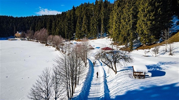 Karagöl'ün büyüleyici kış manzarası. Foto Galeri 8