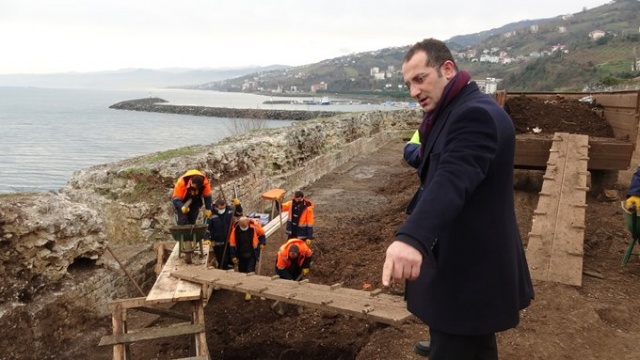 Trabzon'da tarihi kalede kafatası olmayan iskelet bulundu.15-01-2022 Foto Galeri 14