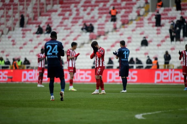 Spor yazarları Sivasspor Trabzonspor maçını yorumladı. 16-01-2022 - Foto Galeri 11