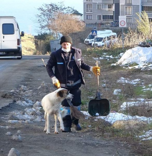 Trabzon'da temizliğe her sabah birlikte başlayıp birlikte bitiriyorlar. Foto Galeri 3