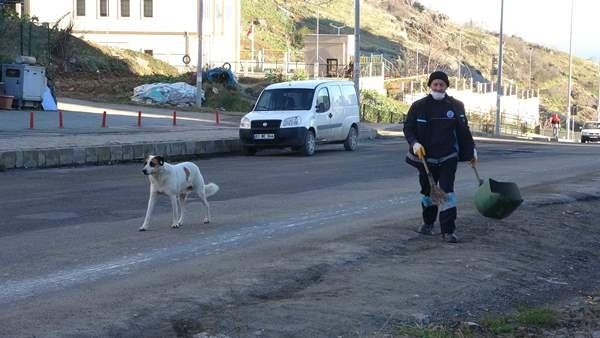 Trabzon'da temizliğe her sabah birlikte başlayıp birlikte bitiriyorlar. Foto Galeri 9