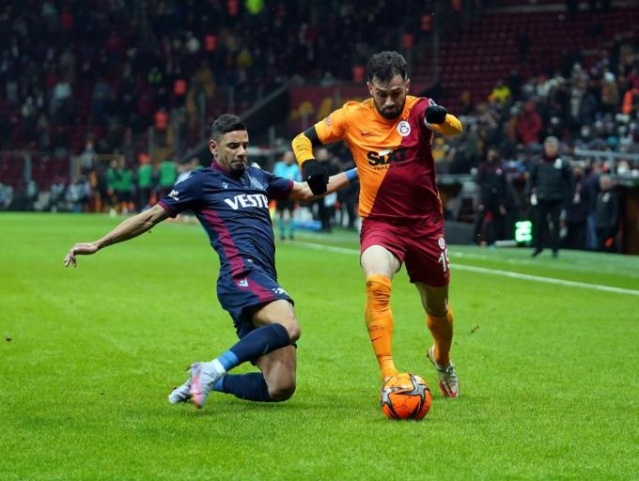 Toroğlu'ndan Trabzonsporlu futbolcuya eleştiri. 24 Ocak 2022 - Foto Galeri 9