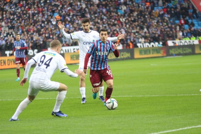 "Trabzonspor'da Nwakaeme probleme dönüşebilir" Foto Galeri. 3