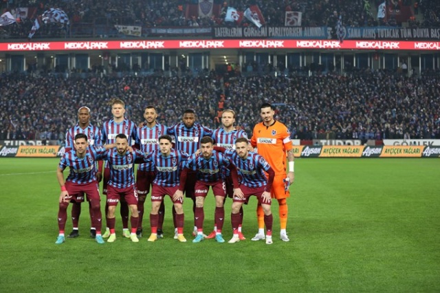 Trabzonspor Konyaspor maçından kareler. 13 Ocak 2022 - Foto Galeri. 15