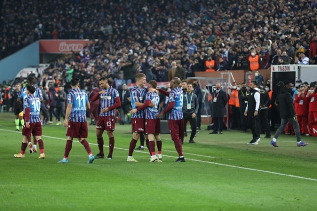 Trabzonspor Konyaspor maçından kareler. 13 Ocak 2022 - Foto Galeri. 22