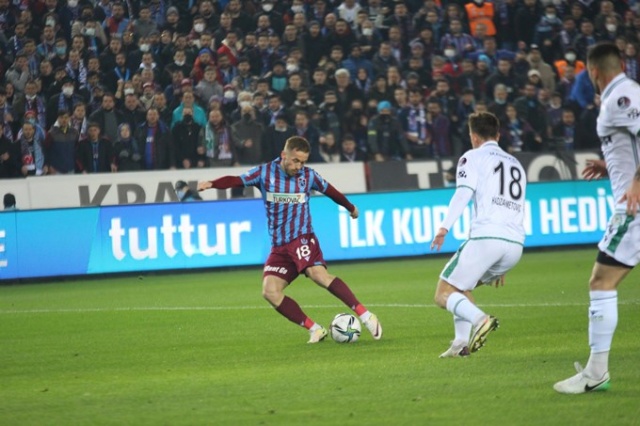 Trabzonspor Konyaspor maçından kareler. 13 Ocak 2022 - Foto Galeri. 55
