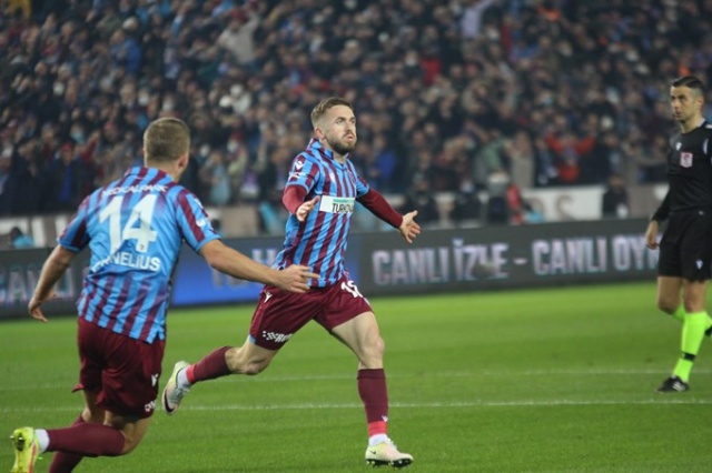 Trabzonspor Konyaspor maçından kareler. 13 Ocak 2022 - Foto Galeri. 31