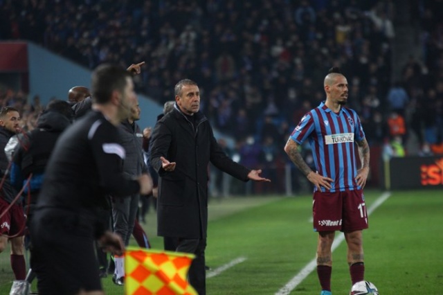 Trabzonspor Konyaspor maçından kareler. 13 Ocak 2022 - Foto Galeri. 37
