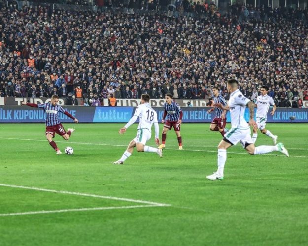Trabzonspor Konyaspor maçından kareler. 13 Ocak 2022 - Foto Galeri. 53