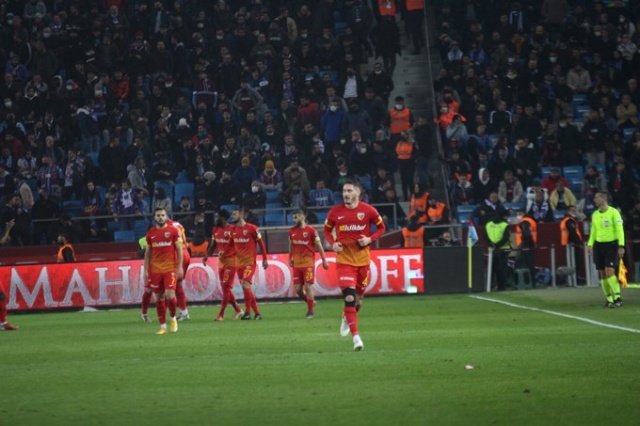 Trabzonspor 3-2 Kayserispor / Maçtan Kareler. Foto Galeri 36