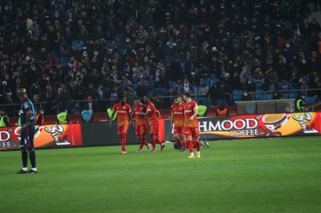 Trabzonspor 3-2 Kayserispor / Maçtan Kareler. Foto Galeri 12
