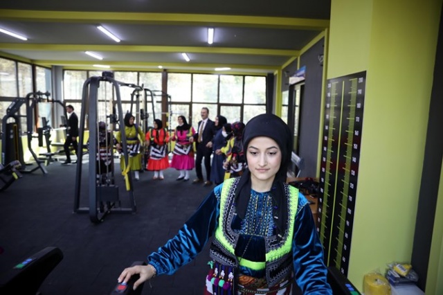 Trabzon'da Ağasar kıyafetleriyle fitness. Foto Galeri 4