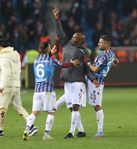 Trabzonspor 4-2 Göztepe / Maçtan kareler. Foto Haber 19
