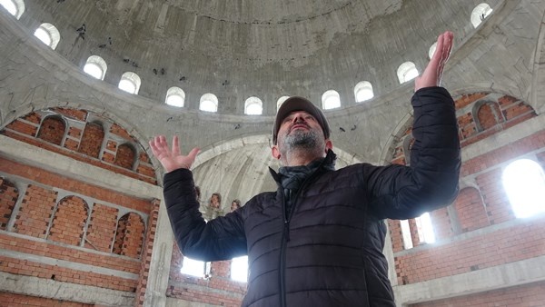 Trabzon'da 17 yıldır bitmeyen cami! Muhtar isyan etti. Foto Haber 10