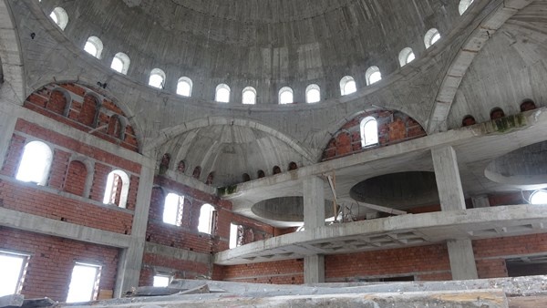 Trabzon'da 17 yıldır bitmeyen cami! Muhtar isyan etti. Foto Haber 14