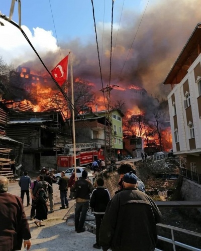 Artvin’in Dereiçi köyünde çıkan yangının üzerinden tam bir yıl geçti. Foto Haber 13