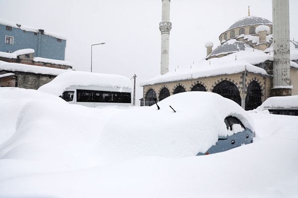 Orta ve Doğu Karadeniz'de kar esareti. Foto Haber 29