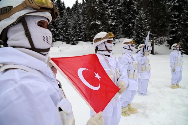 Doğu Karadeniz yaylalarının güvenliği komandolara emanet. Foto Haber 15