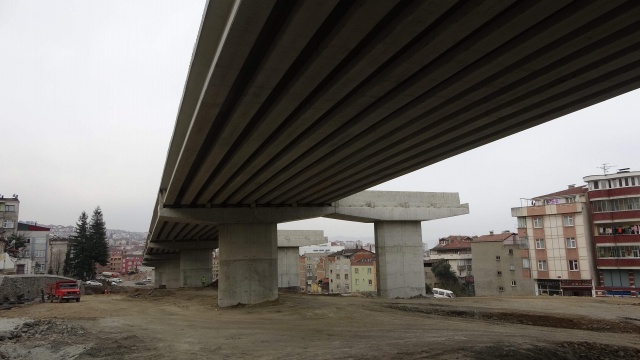 Türkiye'nin en maliyetli şehir içi yollarından biri Trabzon'da yapılıyor. Foto Haber 2