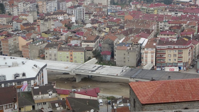 Türkiye'nin en maliyetli şehir içi yollarından biri Trabzon'da yapılıyor. Foto Haber 14