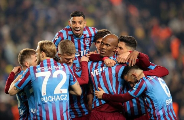 Trabzonspor bu şartlar gerçekleşirse Şampiyonlar Ligi'ne gidebilir!. Foto Haber 8
