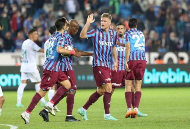 Trabzonspor bu şartlar gerçekleşirse Şampiyonlar Ligi'ne gidebilir!. Foto Haber 10