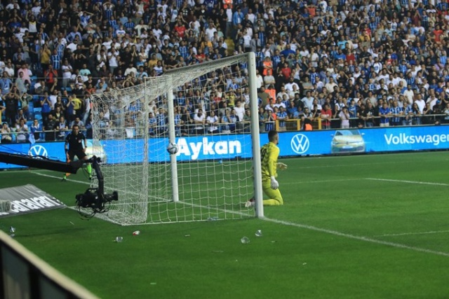 Adana Demirspor Trabzonspor maçından kareler. Foto Haber 20