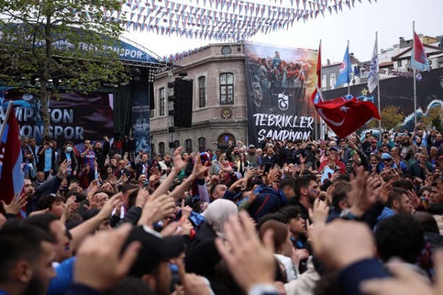 Trabzon'a 'şampiyonluk' göçü. Foto Haber 13