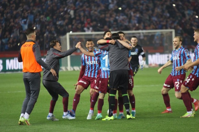 Trabzonspor'un şampiyonluk hikayesi. Foto Haber 11