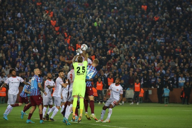 Trabzonspor'un şampiyonluk hikayesi. Foto Haber 14