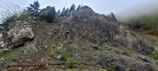Trabzon'da dağcılar, 'ölüm yamacı'nda riskli kaya avında. Foto Galeri 3