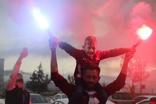 Trabzonspor, Hatay’da coşku ile karşılandı. Foto Galeri 6