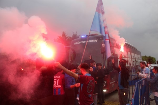 Trabzonspor, Hatay’da coşku ile karşılandı. Foto Galeri 10