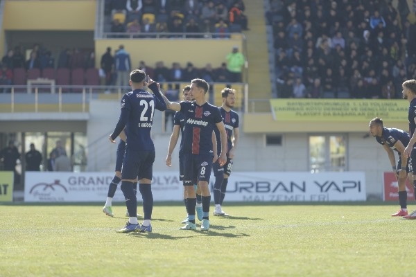 Bayburt Özel İdare 1461 Trabzon maçından gol sesi çıkmadı 12